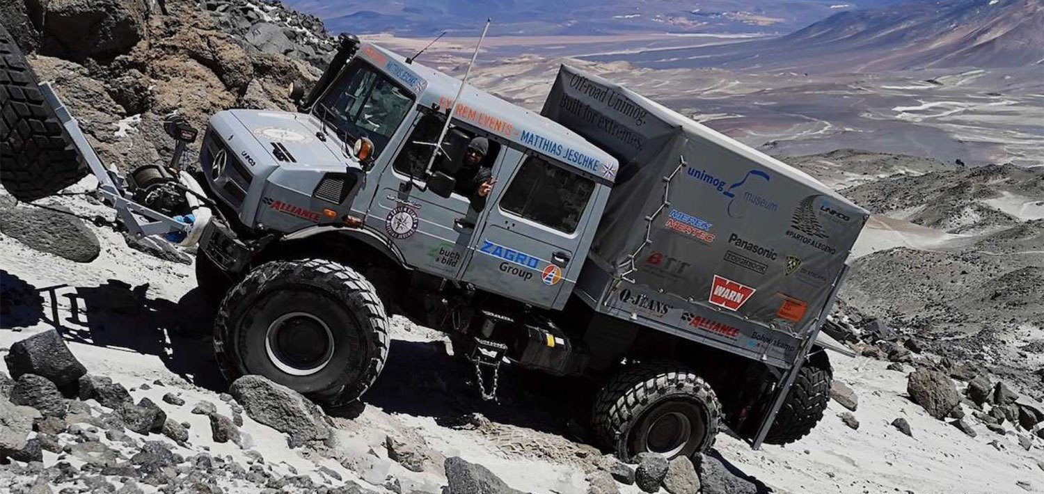 Dos Mercedes-Benz Unimog lograron un nuevo récord mundial de altura en la Cordillera de Los Andes